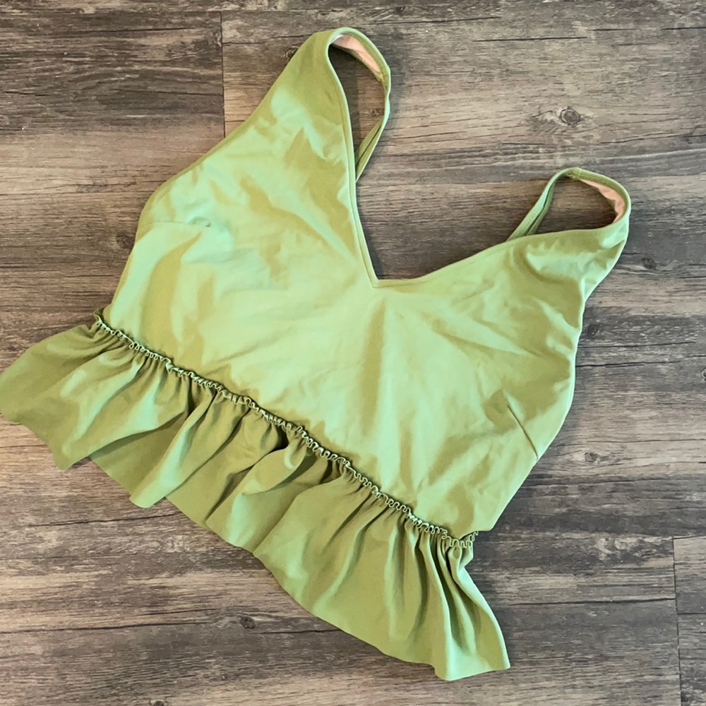 Kortnie Jeane V Neck top - XL